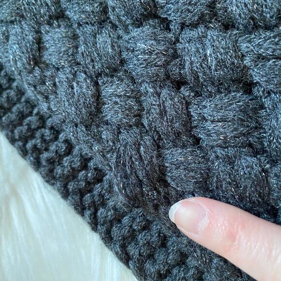 Gray Chunky Infinity Womens Scarf - Picture 6 of 7